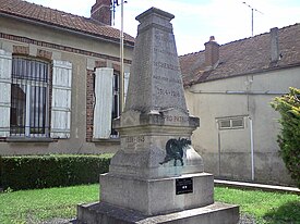 Monument commémoratif de Chenoise.jpg