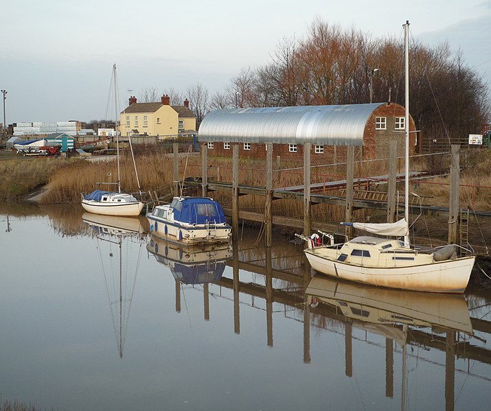 File:Moorings at Barrow Haven - geograph.org.uk - 1824828.jpg