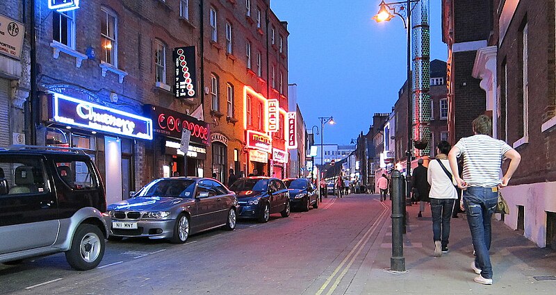 File:Night light, Brick Lane.jpg