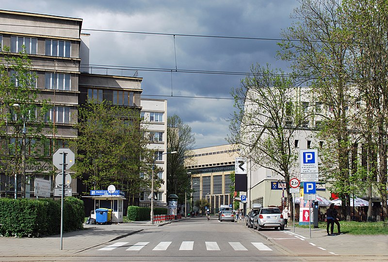 File:Oleandry street (view from S), Kraków, Poland.jpg