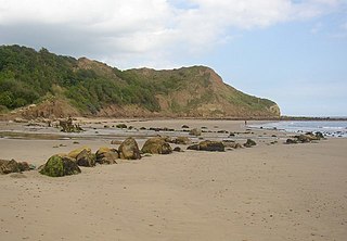 <span class="mw-page-title-main">Knipe Point</span> Rocky headland in England