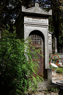 Père-Lachaise - Bölüm 39 - Beauharnois-Laity 01.jpg