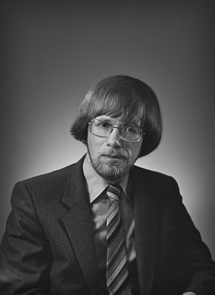 File:Paavo-Heininen-1982.jpg