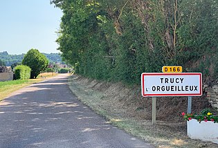 Panneau d'entrée dans Trucy-l'Orgueilleux (juillet 2019).jpg