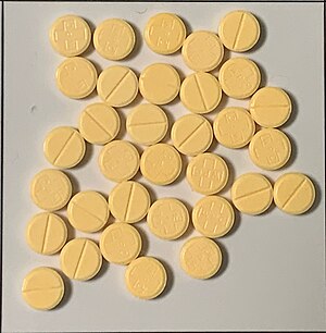 Pill of Lorazepam.jpg