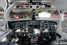 cockpit Piper PA-31-350 Navajo N828KT cockpit (29890802667).jpg