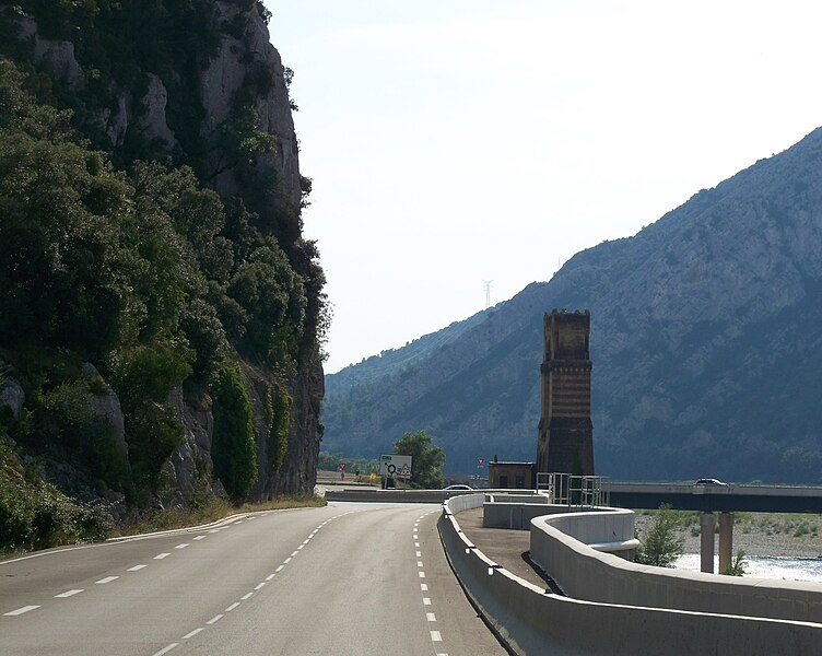 File:Pont de Mirabeau 1.jpg