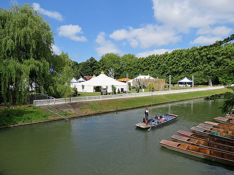 File:Preparing for Trinity College May Ball - geograph.org.uk - 5811695.jpg