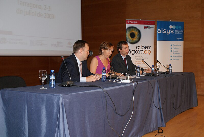 File:Presentació CiberÀgora 2009.JPG