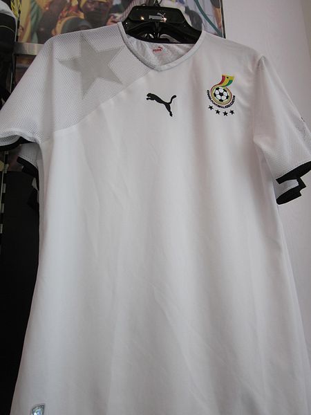 Fichier:Puma Ghana national football team home jersey.JPG