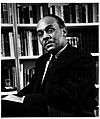 Ralph Ellison foto portret zittend.jpg