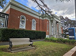 Main entrance of the Remuera Library