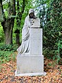 Lindenpark Rostock (ehemaliger Alter Friedhof), Grabstein Dr. phil. August Dobbertin (1864-1910)