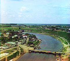 The town of Rzhev on the banks of the Volga. 1910 Rzhev.jpg