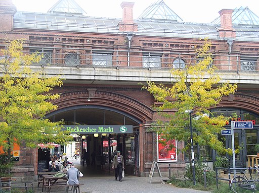 S-Bahn Berlin Hackescher Markt