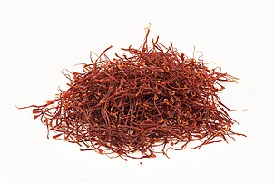 Du safran, épice extraite de la fleur du Crocus sativus. (définition réelle 3 520 × 2 356)