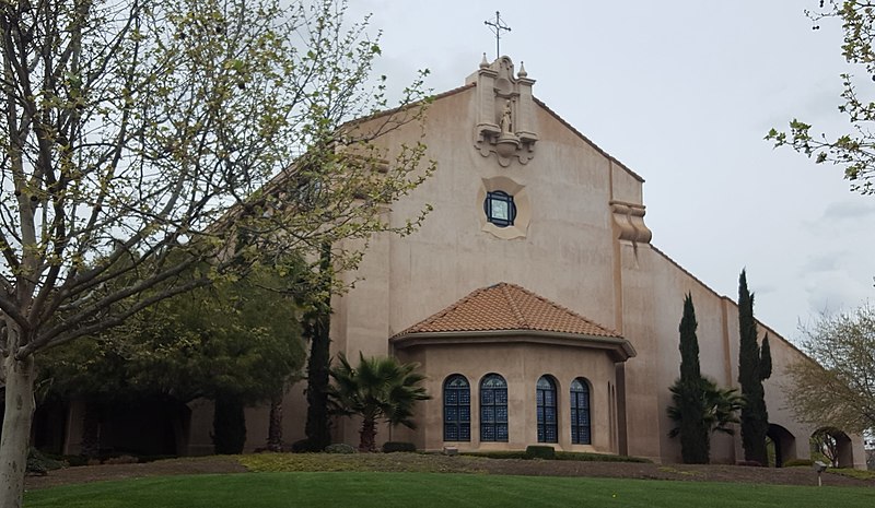 File:Saint Clare Catholic Church in Roseville California 03 (cropped).jpg