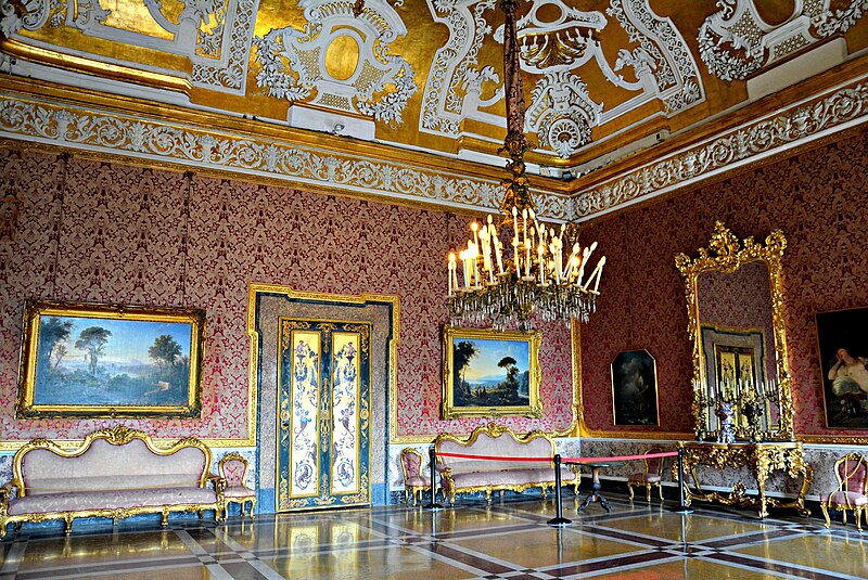 File:Sala XVI (Palazzo Reale di Napoli) 001.jpg