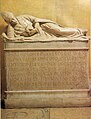 Il sarcofago di Bartolomeo Averoldi all'ingresso destro