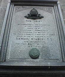 Tablet dedicated to the consecration of Samuel Seabury as the first Anglican bishop in the Americas Seaburytablet.JPG