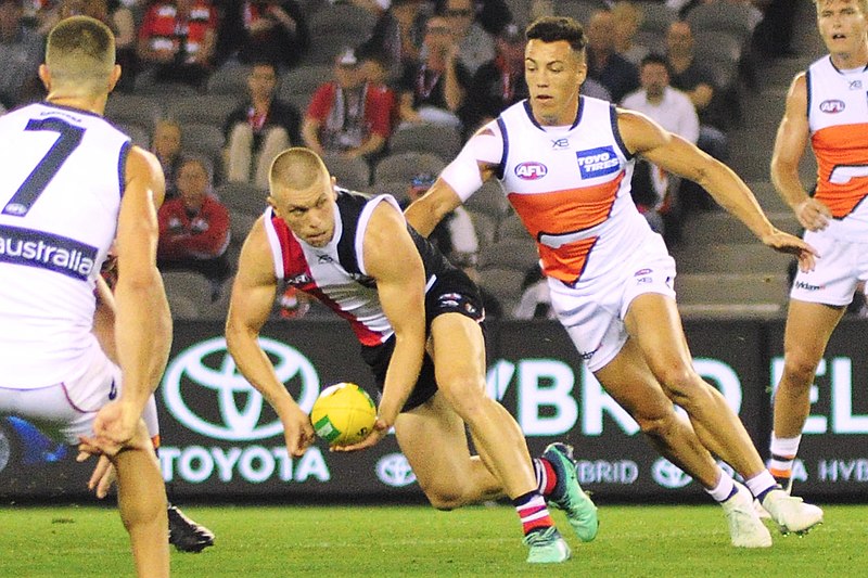 File:Seb Ross handballing.jpg