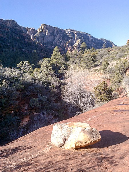 File:Secret Canyon Trail, Sedona, Arizona - Yavapai County - panoramio (48).jpg