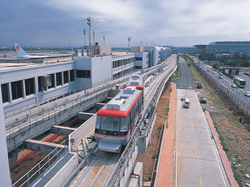 串連航廈間的桃園國際機場旅客自動電車輸送系統