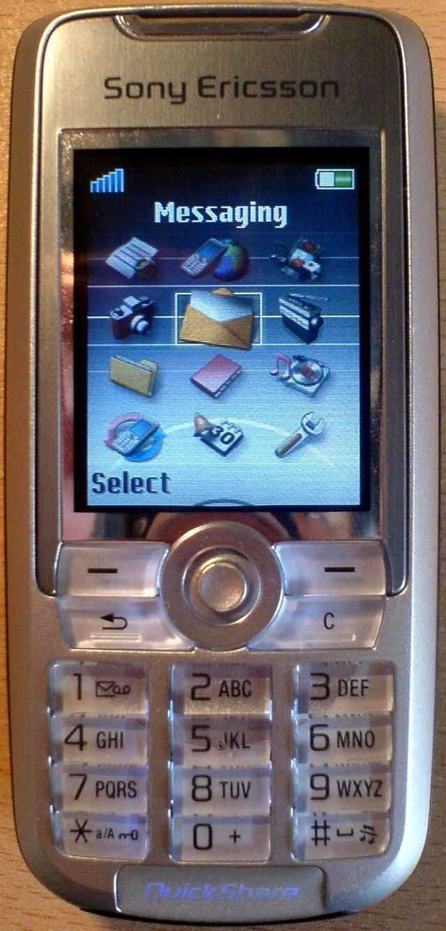 Sony Ericsson K700 — Википедия