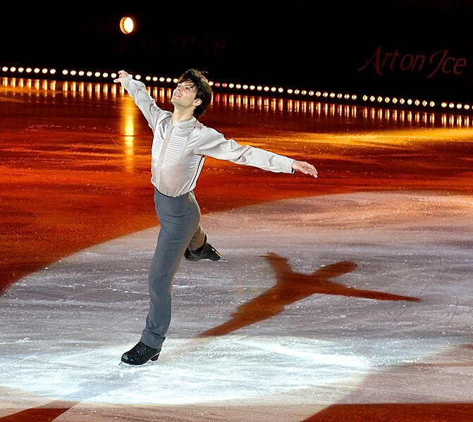 File:Stéphane Lambiel in Art on Ice 2014.jpg