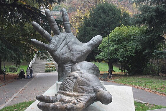 Statue of Hands