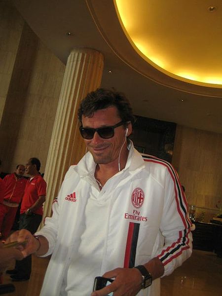 File:Stefano Nava AC Milan Glorie 2011.jpg