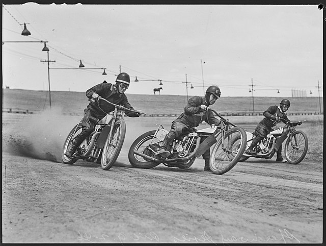 Speedway riders, Sydney, 9 February 1946, by Ray Olsen, Pix Magazine photographer.