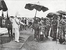 Visit of His Royal Highness The Prince of Wales to the Gold Coast Colony in 1925, meeting His Royal Highness Nana Kwasi Akuffo I, Akuapemhene The National Archives UK - CO 1069-37-136-1-001.jpg