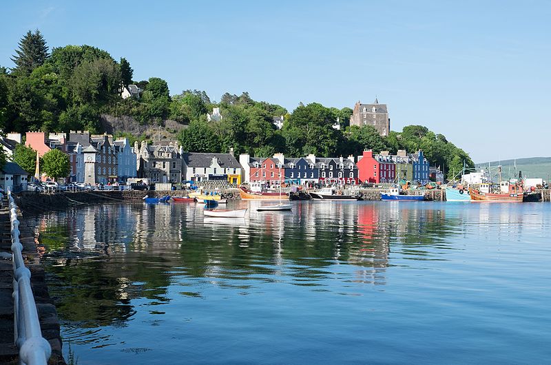 File:Tobermory waterfront.jpg