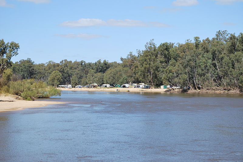 File:Tocumwal Town Beach 007.JPG