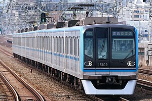 Tokyo-Metro-Series15000 15109.jpg