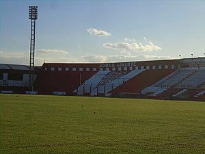 Tribuna Jorge Ginarte, en el estadio Eduardo Gallardón de Los Andes..jpg