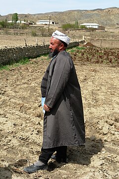 Vidéki muszlim türkmén férfi