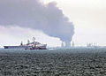 US Navy 060526-N-8959T-056 Iraqi Oil Terminal Fire in the Persian Gulf.jpg