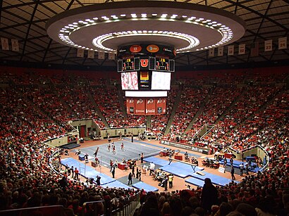 How to get to Huntsman Center with public transit - About the place