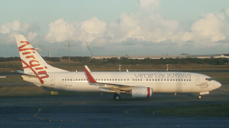 File:VH-VOO BNE.aus.jpg