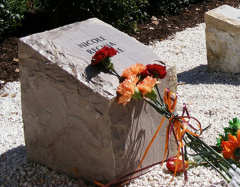 File:VT April 16 memorial closeup.jpg