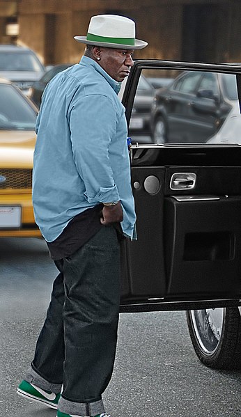 File:Ving Rhames 2010 (4710601891).jpg