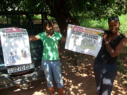 Voter education posters in Kriol for Guinea-Bissau legislative election, 2008, Biombo Region