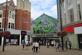 <span class="mw-page-title-main">Whitgift Centre</span> Shopping centre/Offices and Car park in Croydon, England