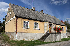 Dom przy ul. Kajki w Mikołajkach.