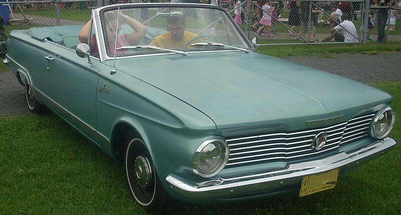 File:'64 Plymouth Valiant Convertible (Auto classique St. Lazare '10).jpg