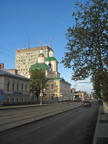 File:Пермь. Ленина, 48, церковь Рождества Богородицы05.jpg