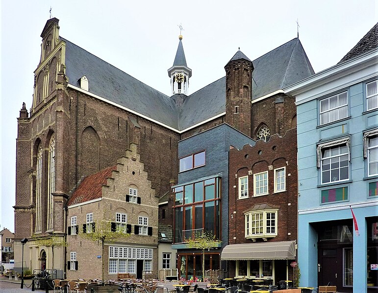 File:01 Sint Elisabethskerk, Grave.jpg