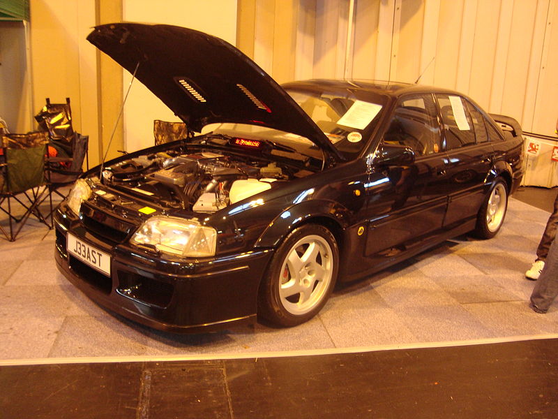 File:1990 Lotus Carlton (14013766541).jpg